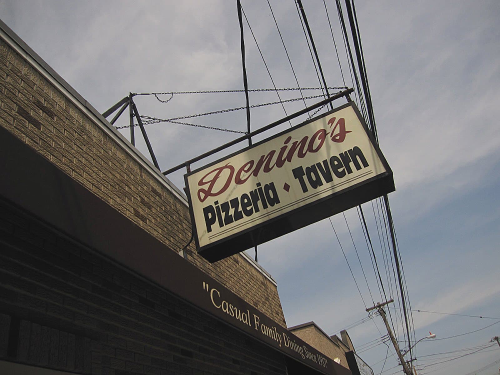 Denino's Pizzeria & Tavern, Port Richmond